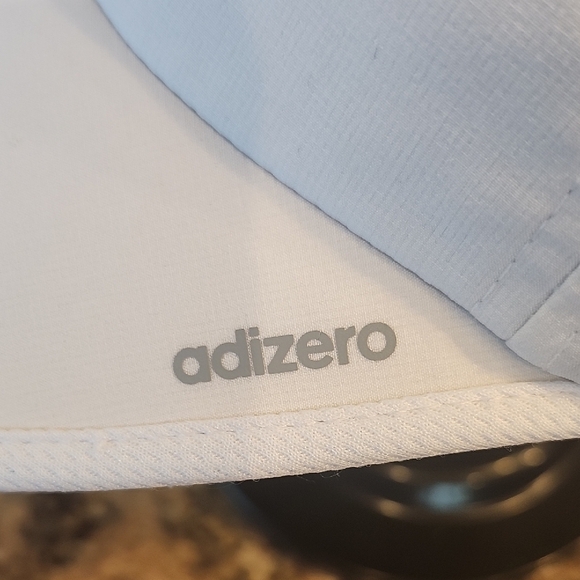 Adidas White Cap with Black Logo - Picture 2 of 3